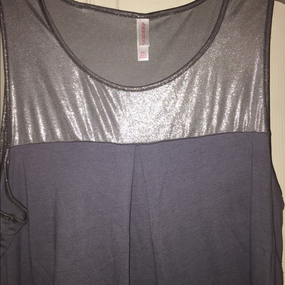 Shimmering Gray Top (plus size) - Picture 3 of 3